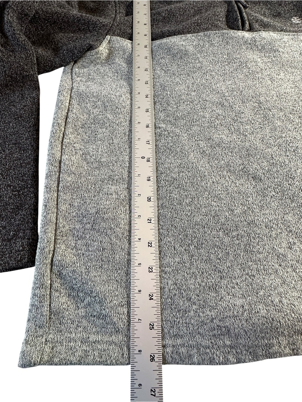Izod Two-Tone Half-Zip Pullover - Dark Gray & Light Gray Large - Picture 9 of 13